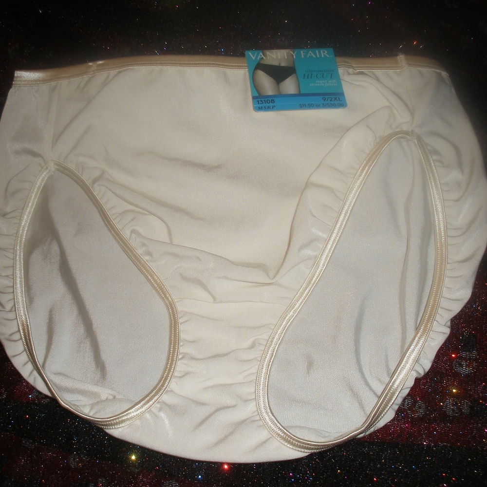 VANITY FAIR ILLUMINATION HI-CUT-SWEET CREAM-9/2XL